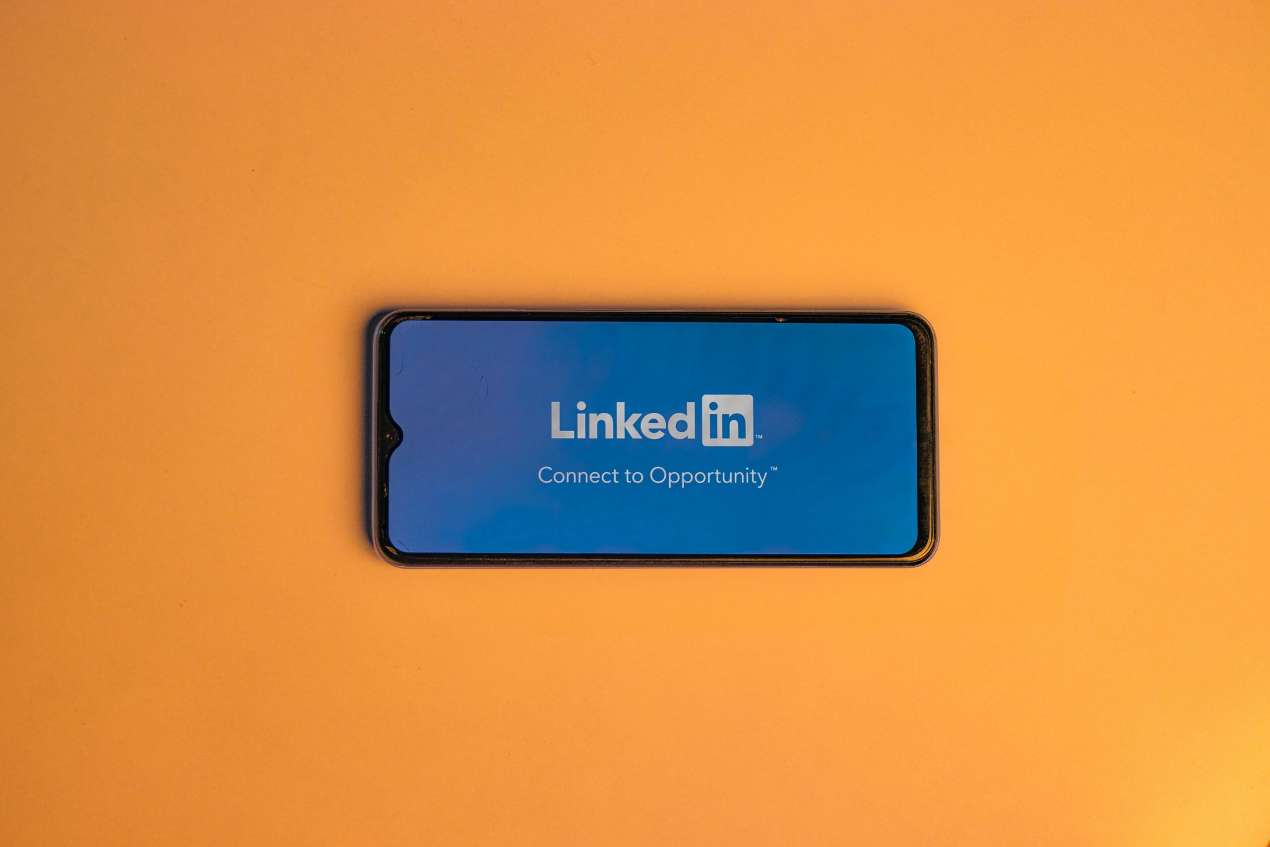 Social Selling 2.0: How B2B Startups Are Turning LinkedIn into a Lead Magnet in 2025